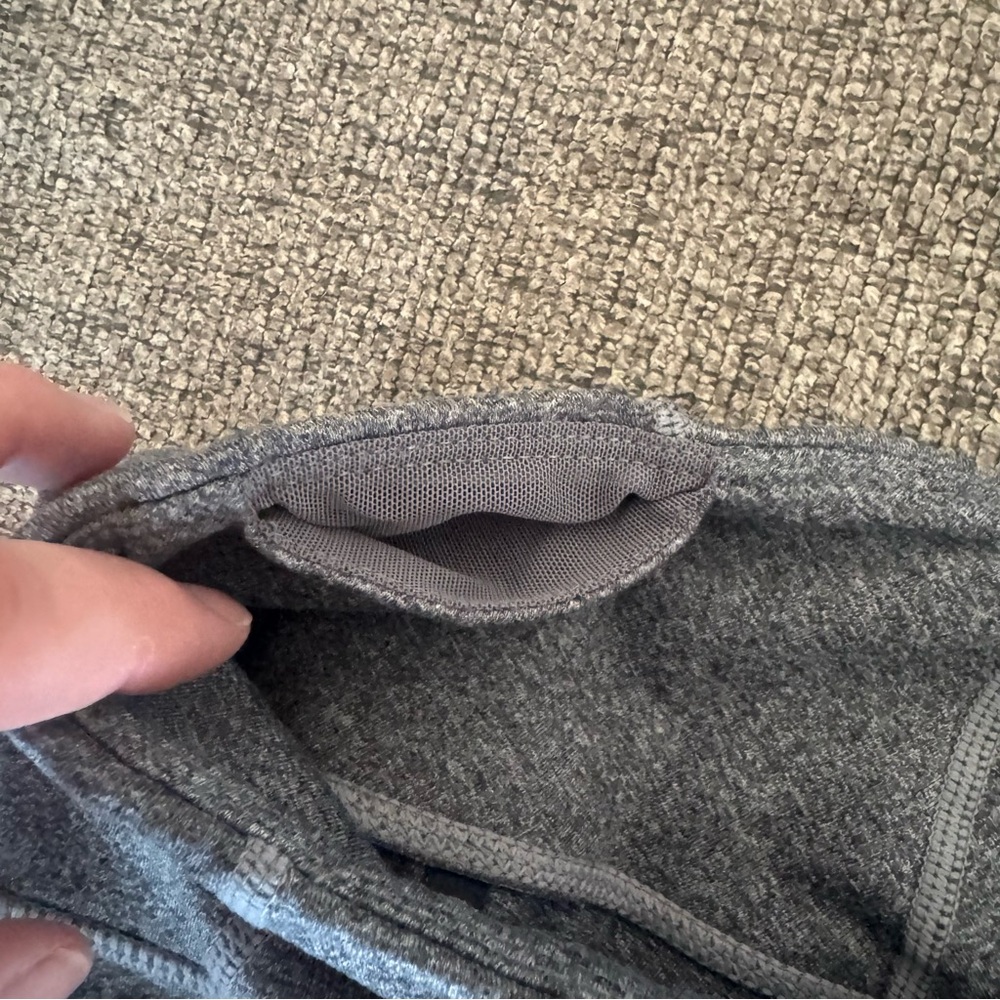Gymshark Heather Gray Leggings - Picture 4 of 8
